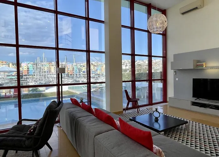 Marina - Private Pool - 10 Pax - *